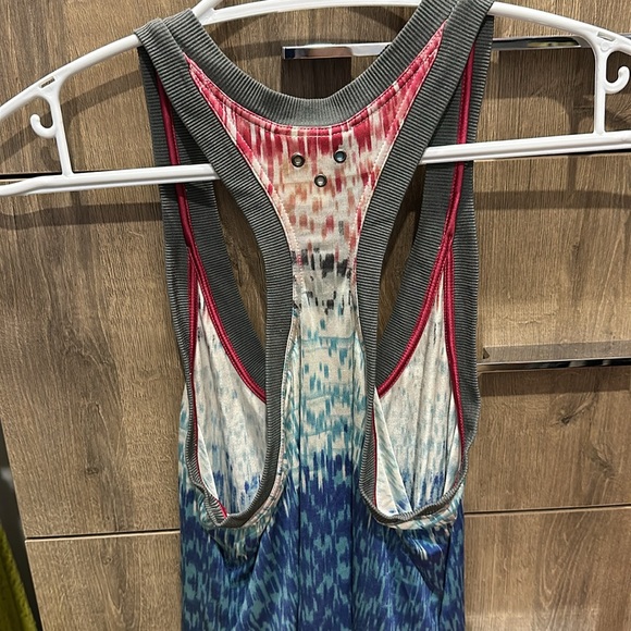 Marciano satin racer back tank size small - Picture 3 of 3